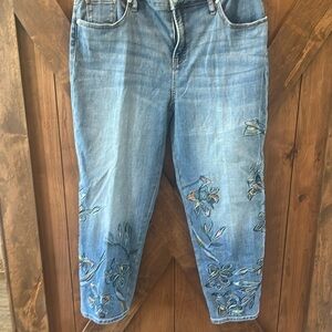 Chico's So Slimming Girlfriend Slim Leg Crop